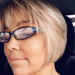 Meet your Posher, Mya